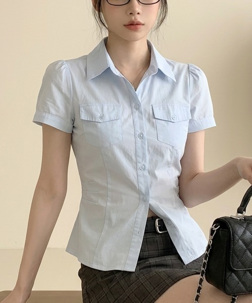 Emilie(エミリー)の「スリムフィット カラーシャツトップス(シャツ/ブラウス・レディース・ライトブルー/ホワイト・FREE)」の4枚目の写真