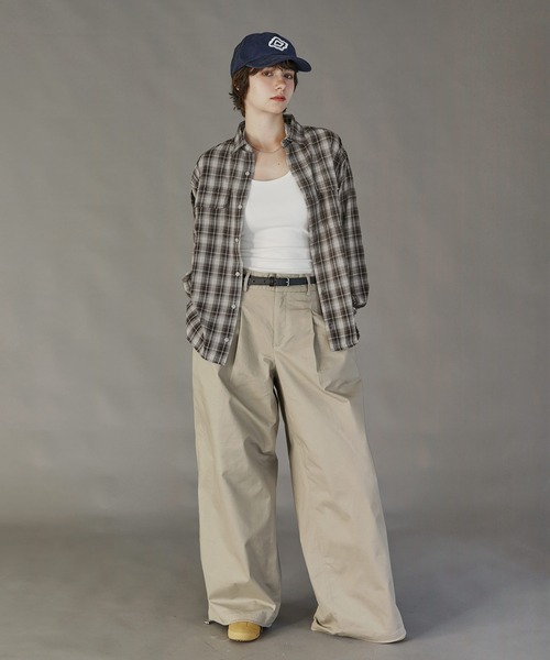 NAKER(ネイカー)の「レーヨン混レギュラーカラーチェックシャツ(シャツ/ブラウス・メンズ・ネイビー/ブラウン・L/M/S/XL)」の9枚目の写真
