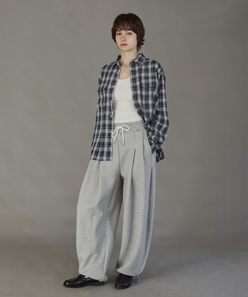 NAKER(ネイカー)の「レーヨン混レギュラーカラーチェックシャツ(シャツ/ブラウス・メンズ・ネイビー/ブラウン・L/M/S/XL)」の19枚目の写真