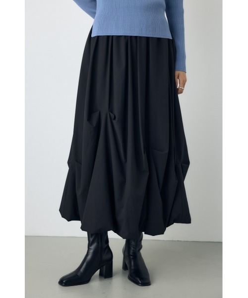 AZUL by moussy(アズールバイマウジー)の「【たっぷり立体感】タックバルーンスカート 秋服 冬服【身長/骨格別着用画像あり】デザインスカート(スカート・レディース・アイボリー/ブラック・SMALL/MEDIUM)」の11枚目の写真