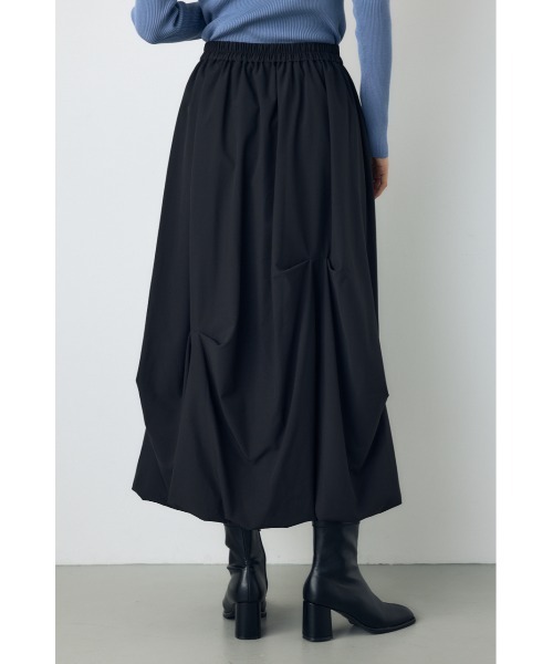 AZUL by moussy(アズールバイマウジー)の「【たっぷり立体感】タックバルーンスカート 秋服 冬服【身長/骨格別着用画像あり】デザインスカート(スカート・レディース・アイボリー/ブラック・SMALL/MEDIUM)」の13枚目の写真