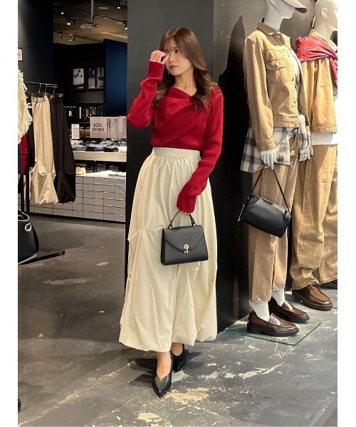 AZUL by moussy(アズールバイマウジー)の「【たっぷり立体感】タックバルーンスカート 秋服 冬服【身長/骨格別着用画像あり】デザインスカート(スカート・レディース・アイボリー/ブラック・SMALL/MEDIUM)」の19枚目の写真