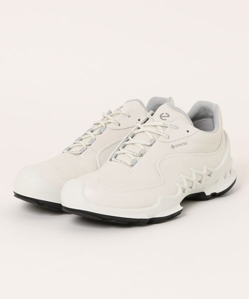 ECCO(エコー)の「ECCO BIOM AEX M メンズ 本革 ウォーキングスニーカー 防水(ドレスシューズ・メンズ・ホワイト・42)」の1枚目の写真
