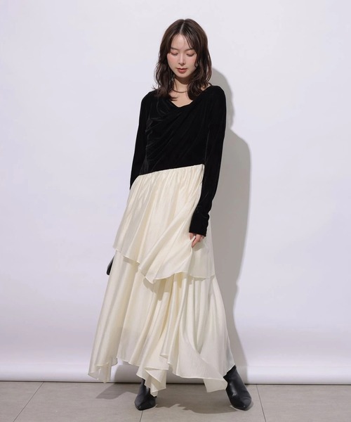 Mystrada(マイストラーダ)の「ベロアドッキングティアードワンピース(ワンピース・レディース・ブラック/モカ・38/36)」の4枚目の写真