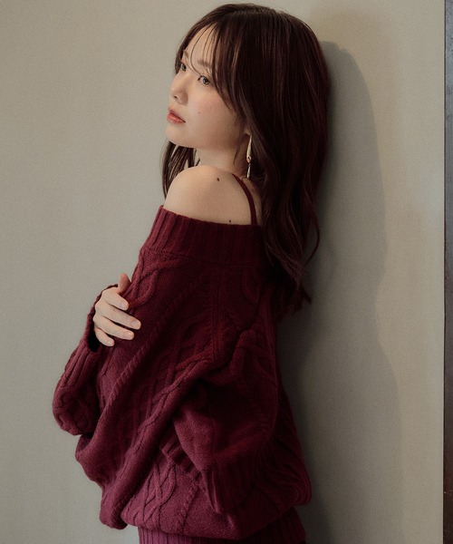 mideal(マイディール)の「one shoulder cable knit / ワンショルケーブルニット(ニット/セーター・レディース・ボルドー/ピンク/ブルーグリーン/ブラウン/ダークグレー/アイボリー・FREE)」の15枚目の写真