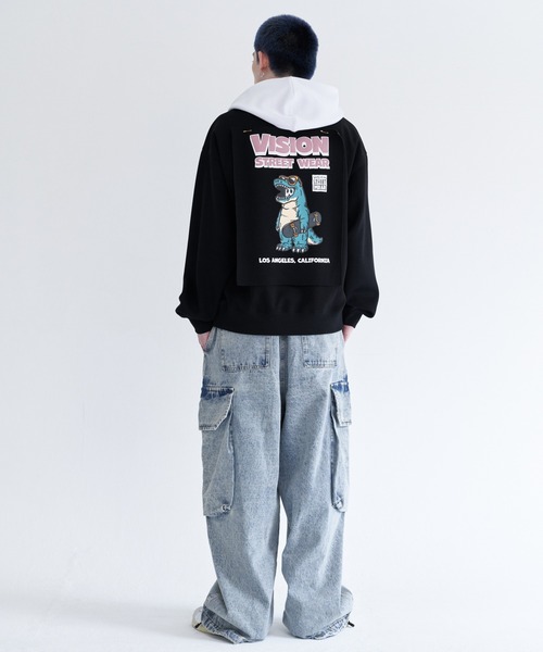 VISION STREET WEAR(ヴィジョンストリートウェア)の「Dinosaur ghost hoodie / ゴースト配色フーディー(パーカー・メンズ・ダークグリーン/ブラック/ホワイト・MEDIUM/X-LARGE/LARGE)」の1枚目の写真