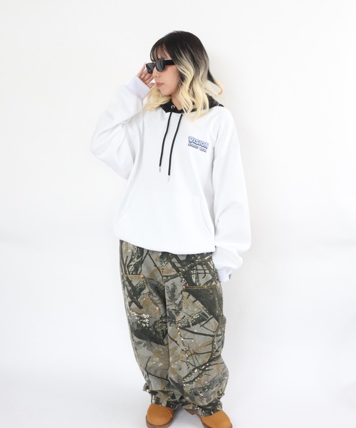 VISION STREET WEAR(ヴィジョンストリートウェア)の「Dinosaur ghost hoodie / ゴースト配色フーディー(パーカー・メンズ・ダークグリーン/ブラック/ホワイト・MEDIUM/X-LARGE/LARGE)」の5枚目の写真
