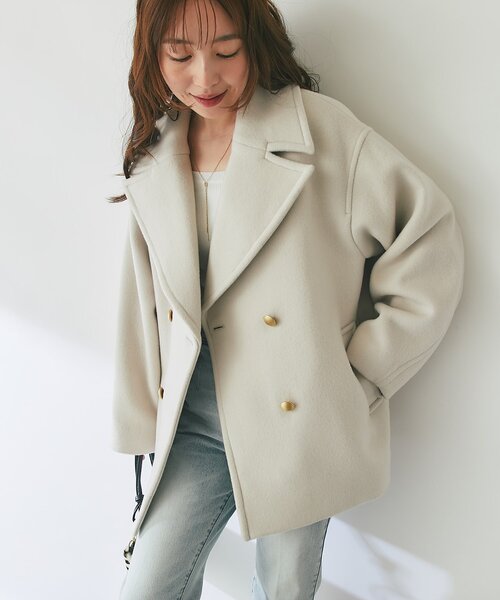 La boutique BonBon(ラブティックボンボン)の「【再販】ロイヤルビーバーメタル釦ピーコート(ピーコート・レディース・ネイビー/アイボリー・FREE)」の3枚目の写真