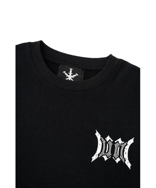 UNKNOWN LONDON（アンノウン・ロンドン）の「ロンT｜Cursive Rhinestone Layered Long Sleeve｜Unknown London（Tシャツ/カットソー・メンズ・ホワイト/ブラック・SMALL/MEDIUM）」の4枚目の写真