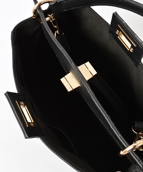 Khaju（カージュ）の「《一部予約》Khaju: 2ポケットバッグ■（ショルダーバッグ・レディース・ホワイト/ブラック/レッド/ベージュ・ONE SIZE）」の15枚目の写真