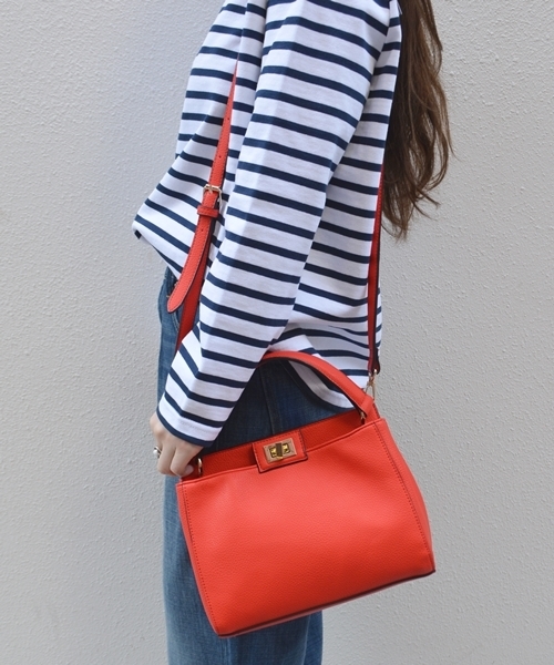 Khaju（カージュ）の「《一部予約》Khaju: 2ポケットバッグ■（ショルダーバッグ・レディース・ホワイト/ブラック/レッド/ベージュ・ONE SIZE）」の11枚目の写真