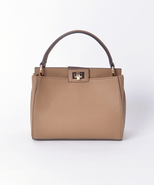 Khaju（カージュ）の「《一部予約》Khaju: 2ポケットバッグ■（ショルダーバッグ・レディース・ホワイト/ブラック/レッド/ベージュ・ONE SIZE）」の19枚目の写真