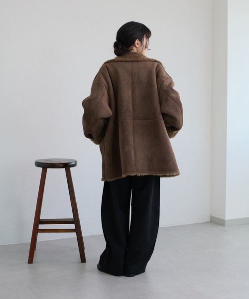 apres jour clair（アプレジュールクレア）の「【apres jour clair】リバーシブルフェイクムートンアウター（ムートンコート・レディース・キャメル/ベージュ/ブラウン・X-LARGE/フリー）」の4枚目の写真