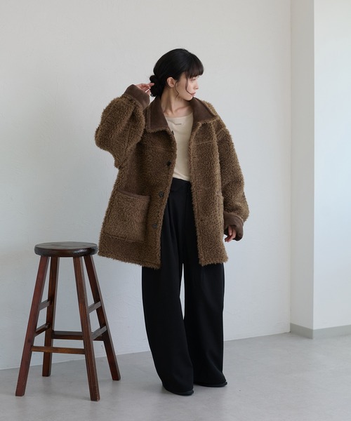 apres jour clair（アプレジュールクレア）の「【apres jour clair】リバーシブルフェイクムートンアウター（ムートンコート・レディース・キャメル/ベージュ/ブラウン・X-LARGE/フリー）」の6枚目の写真