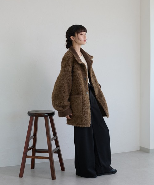 apres jour clair（アプレジュールクレア）の「【apres jour clair】リバーシブルフェイクムートンアウター（ムートンコート・レディース・キャメル/ベージュ/ブラウン・X-LARGE/フリー）」の8枚目の写真