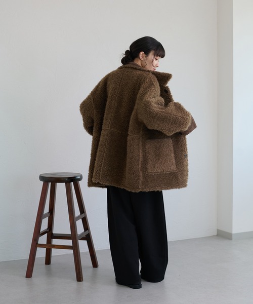apres jour clair（アプレジュールクレア）の「【apres jour clair】リバーシブルフェイクムートンアウター（ムートンコート・レディース・キャメル/ベージュ/ブラウン・X-LARGE/フリー）」の9枚目の写真