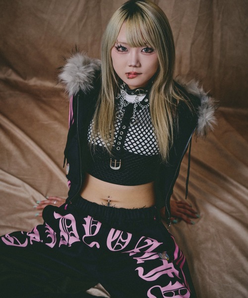 GALFY(ガルフィー)の「GALFY/ガルフィー/別注 地雷ギャル バレルシルエットパンツ(スウェットパンツ・レディース・チャコールグレー/ブラック/ホワイト・F)」の10枚目の写真