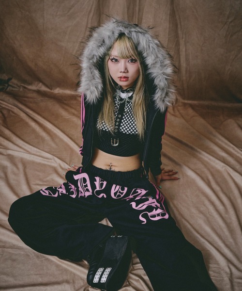 GALFY(ガルフィー)の「GALFY/ガルフィー/別注 地雷ギャル バレルシルエットパンツ(スウェットパンツ・レディース・チャコールグレー/ブラック/ホワイト・F)」の11枚目の写真
