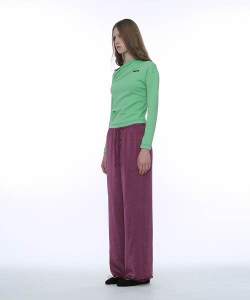 PARTIMENTO WOMEN(パルティメントウィメン)の「PWC ツイストデザインロングTシャツ_ネオングリーン(Tシャツ/カットソー・レディース・その他・SMALL/MEDIUM/LARGE)」の2枚目の写真