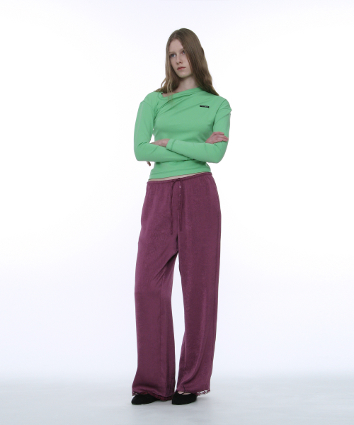PARTIMENTO WOMEN(パルティメントウィメン)の「PWC ツイストデザインロングTシャツ_ネオングリーン(Tシャツ/カットソー・レディース・その他・SMALL/MEDIUM/LARGE)」の4枚目の写真