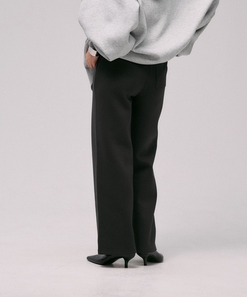 LEPSIM(レプシィム)の「《パフエアシリーズ》ストレートパンツ 824693(スウェットパンツ・レディース・ブラック/チャコールグレー/ブラウン・FREE)」の12枚目の写真