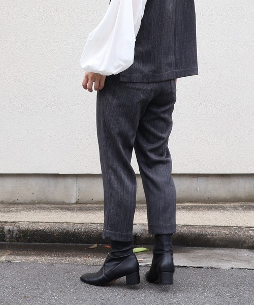 etre relie(エトレリー)の「ツムギートテーパードパンツ(その他パンツ・レディース・チャコールグレー/ベージュ・SMALL/MEDIUM)」の11枚目の写真