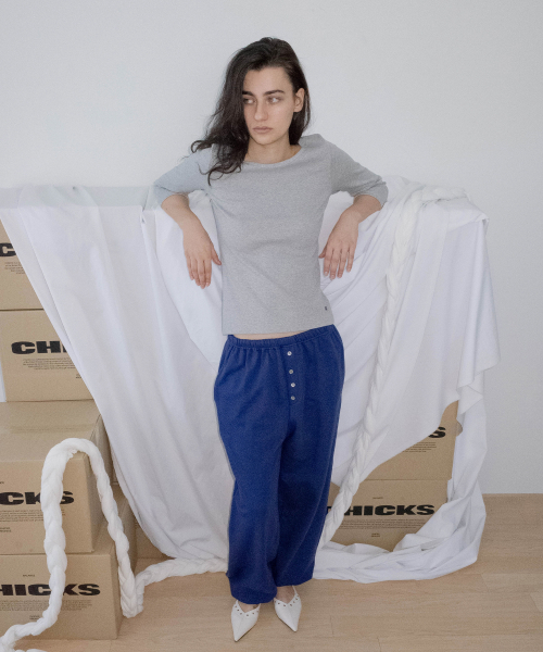 CHICKS(チックス)の「ラウンドネック7分袖スリムTシャツ メランジ(Tシャツ/カットソー・レディース・グレー・ONE SIZE)」の3枚目の写真