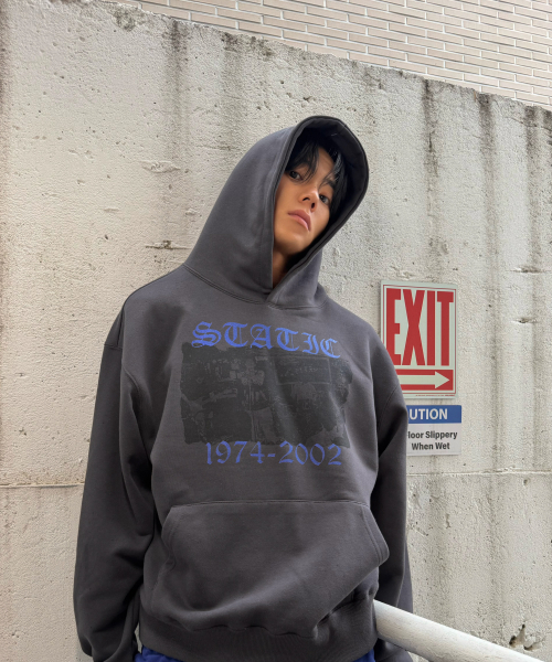 AMOU（アモウ）の「Static Hoodie CHACOAL GRAY（パーカー・レディース・その他・1/2）」の5枚目の写真