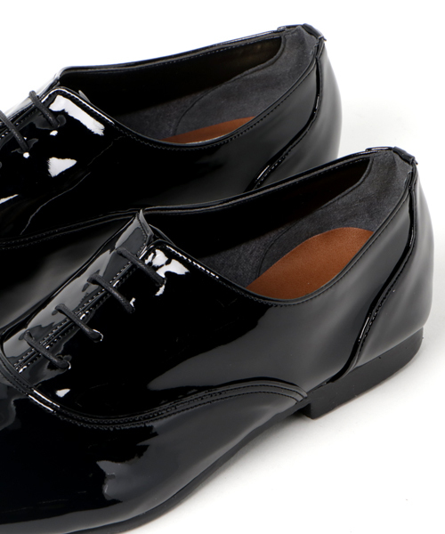 BETTY CLUB（ベティクラブ）の「レースアップエナメルマニッシュシューズ 【MADE IN JAPAN】（ドレスシューズ・レディース・ブラック/ワイン/グレー・24.0cm/24.5cm/22.5cm/23.5cm/23.0cm）」の9枚目の写真