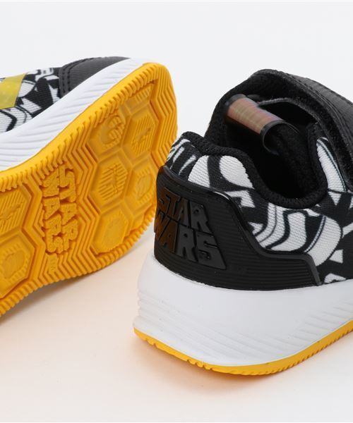 adidas（アディダス）の「ベビー スターウォーズ BABY STAR WARS EL I（ベビーシューズ/ベビーソックス・キッズ・その他・12cm/13.0cm/15.5cm/11cm/14.5cm/14.0cm/16.0cm/15.0cm/13.5cm/16.5cm）」の4枚目の写真