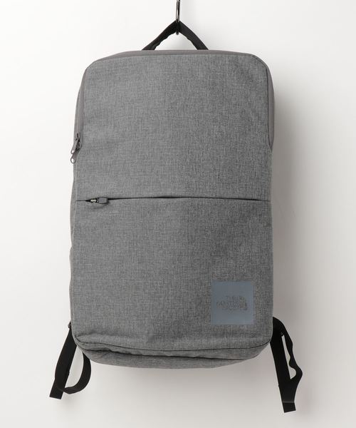 THE NORTH FACE(ザノースフェイス)の「THE NORTH FACE / ザ ノースフェイス SHUTTLE DAYPACK (バックパック/リュック・メンズ・ブラック/ライトグレー・FREE)」の1枚目の写真