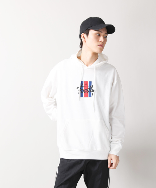 WEGO（ウィゴー）の「WEGO/FINALLYロゴプルパーカー（パーカー・メンズ・ブラック/ホワイト・LARGE/MEDIUM/SMALL）」の5枚目の写真