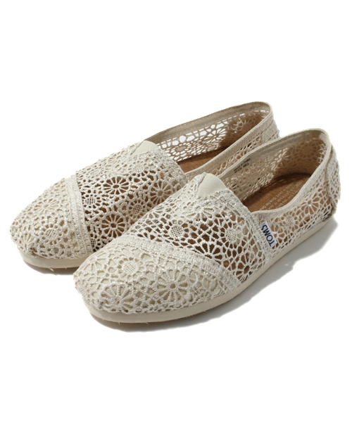 TOMS（トムス）の「2013 新作 トムス レディース クラシック 花柄 TOMS W CLSC Crochet（スニーカー・レディース・ブラック/ベージュ/パープル・22.5cm/23cm/23.5cm/24cm/24.5cm）」の2枚目の写真
