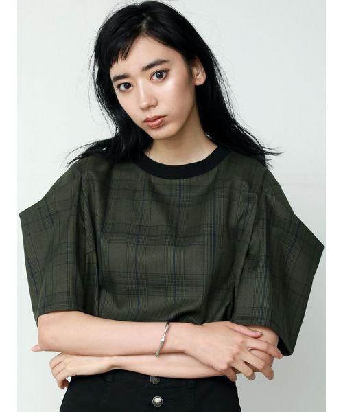 EMODA(エモダ)の「オーバースリーブトップ(Tシャツ/カットソー・レディース・グレー/レッド/カーキ・FREE)」の3枚目の写真