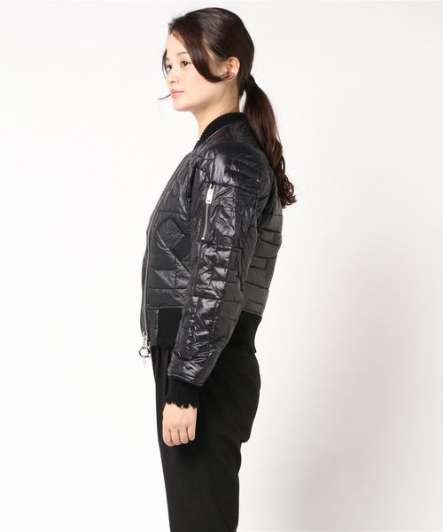 DIESEL(ディーゼル)の「WOMEN'S ロゴナイロンブルゾン(ナイロンジャケット・レディース・オレンジ/グリーン/ブラック・LARGE/MEDIUM/SMALL/X-SMALL/XX-SMALL)」の4枚目の写真