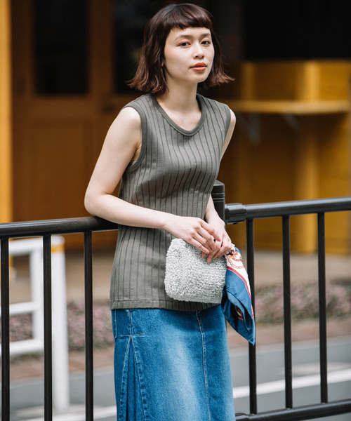 Munich（ミューニック）の「コットンワイドリブタンクトップ（Tシャツ/カットソー・レディース・ホワイト/ブラック/グレー/カーキ/ネイビー・FREE）」の4枚目の写真