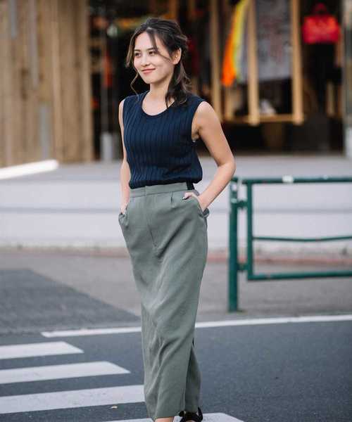 Munich（ミューニック）の「コットンワイドリブタンクトップ（Tシャツ/カットソー・レディース・ホワイト/ブラック/グレー/カーキ/ネイビー・FREE）」の7枚目の写真