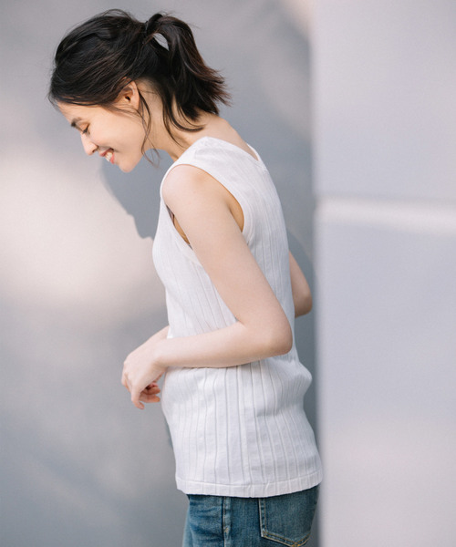 Munich（ミューニック）の「コットンワイドリブタンクトップ（Tシャツ/カットソー・レディース・ホワイト/ブラック/グレー/カーキ/ネイビー・FREE）」の19枚目の写真