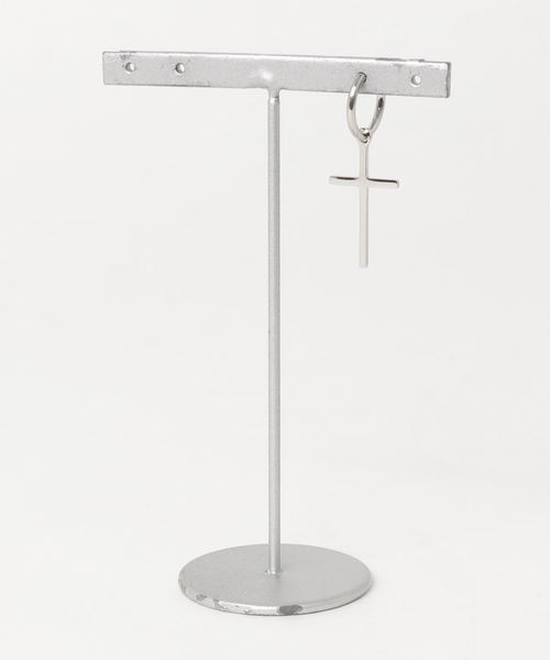 ieLS(イエルズ)の「金属アレルギー対応「ieLS」ステンレス クロスチャームフープイヤリング(イヤリング・メンズ・ブラック/シルバー・ONE SIZE)」の4枚目の写真