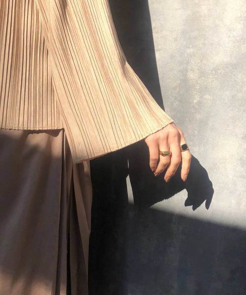 CIEL'AIR(シエルエアー)の「【CIEL'AIR/シエルエアー】プリーツセットアップフレア袖トップス(セットアップアイテム)(Tシャツ/カットソー・レディース・グレー/ベージュ・FREE)」の5枚目の写真