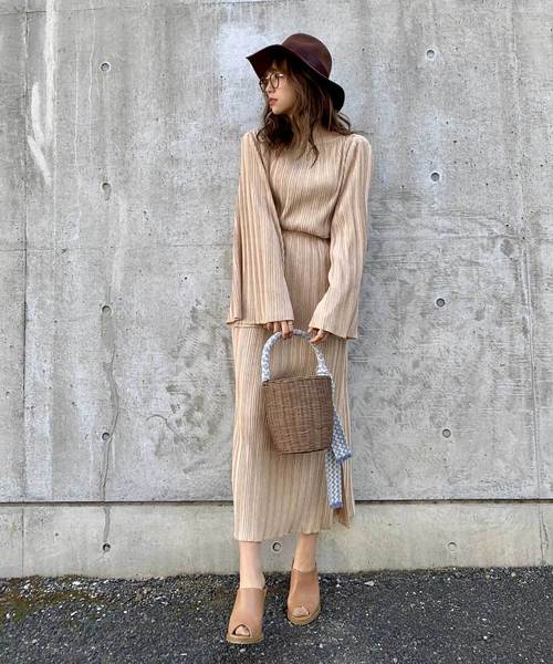 CIEL'AIR(シエルエアー)の「【CIEL'AIR/シエルエアー】プリーツセットアップフレア袖トップス(セットアップアイテム)(Tシャツ/カットソー・レディース・グレー/ベージュ・FREE)」の7枚目の写真