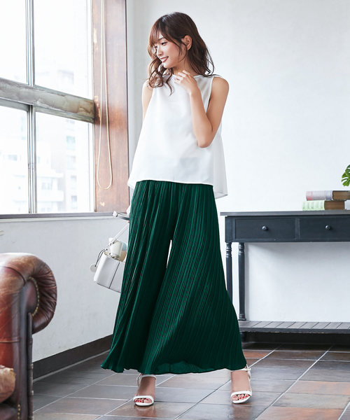 KOBE LETTUCE(コウベレタス)の「細プリーツワイドパンツ(その他パンツ・レディース・ホワイト系その他/ベージュ/ブラック/グリーン/ブルー/グレー系その他・FREE)」の10枚目の写真