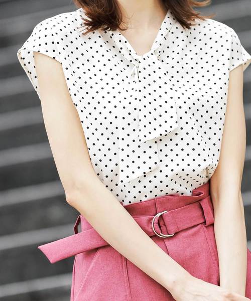 12Twelve Agenda(トゥエルブ アジェンダ)の「ドット柄ショートスリーブブラウス(シャツ/ブラウス・レディース・ネイビー/オフホワイト・M)」の8枚目の写真