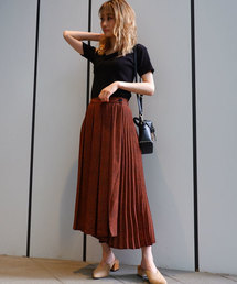 アシンメトリープリーツロングスカート