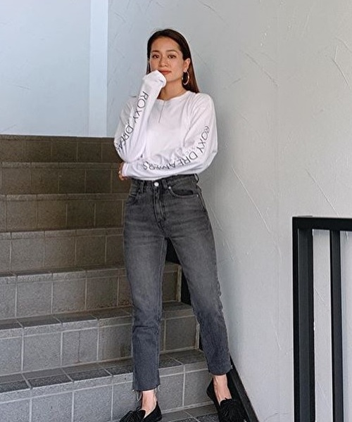 ROXY（ロキシー）の「RING A BELL/ロキシー モカシン モコモコ タッセル（モカシン/デッキシューズ・レディース・ブラック/カモフラージュ・23cm/24cm/25cm）」の2枚目の写真