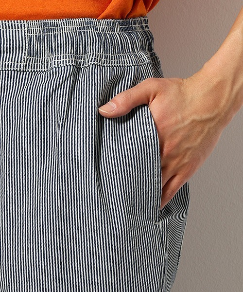Purple&Yellow（パープルアンドイエロー）の「ヒッコリー　デニム　シェフパンツ（デニムパンツ・メンズ・ストライプ/インディゴブルー・SMALL/MEDIUM/LARGE/X-SMALL）」の12枚目の写真