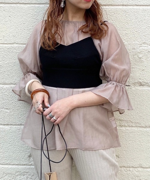 archives（アルシーヴ）の「ニットキャミソール＋シアーブラウス（シャツ/ブラウス・レディース・ベージュ/グレー/オフホワイト・MEDIUM）」の3枚目の写真