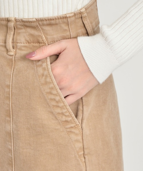 YANUK(ヤヌーク)の「センターシーム スカート - Center Seam Skirt(デニムスカート・レディース・ベージュ/グレイッシュベージュ/ブラウン・S/XS/M)」の7枚目の写真