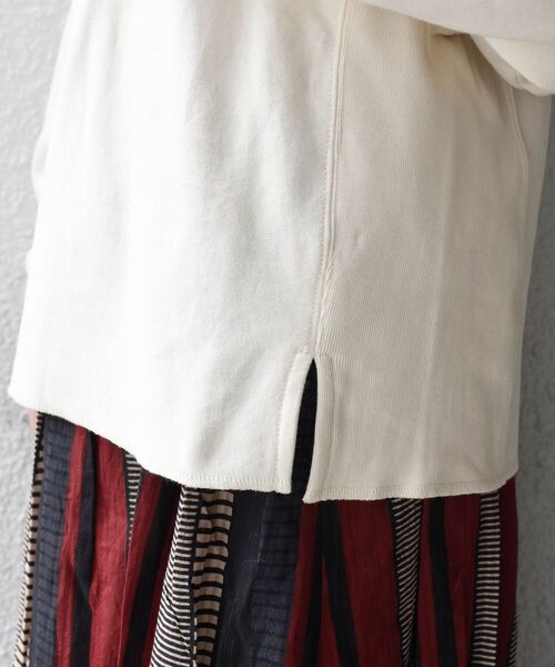 ＋81BRANCA（ハチイチブランカ）の「【WEB限定/SHIPS別注】81BRANCA:カレッジスウェット◇（スウェット・レディース・チャコールグレー/オフホワイト/イエロー・SMALL/MEDIUM）」の9枚目の写真