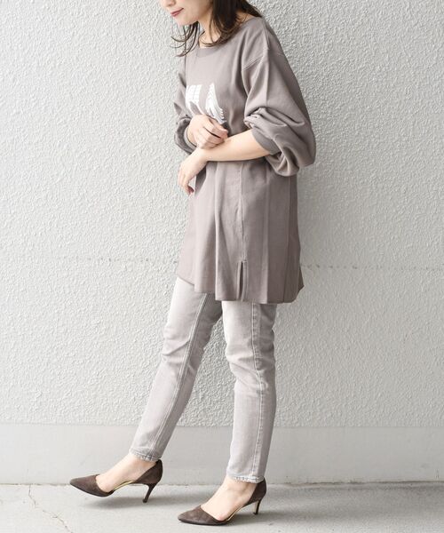 ＋81BRANCA（ハチイチブランカ）の「【WEB限定/SHIPS別注】81BRANCA:カレッジスウェット◇（スウェット・レディース・チャコールグレー/オフホワイト/イエロー・SMALL/MEDIUM）」の22枚目の写真